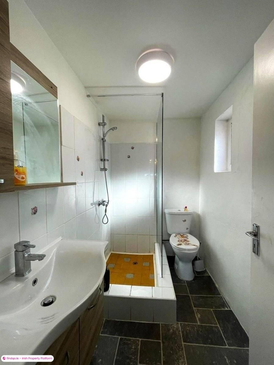 Detached house for Sale in Burtonport, Donegal