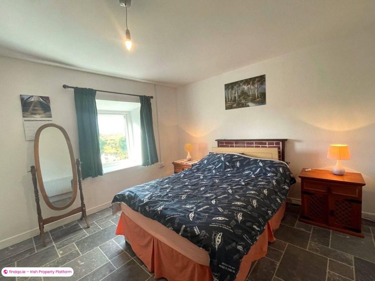 Detached house for Sale in Burtonport, Donegal