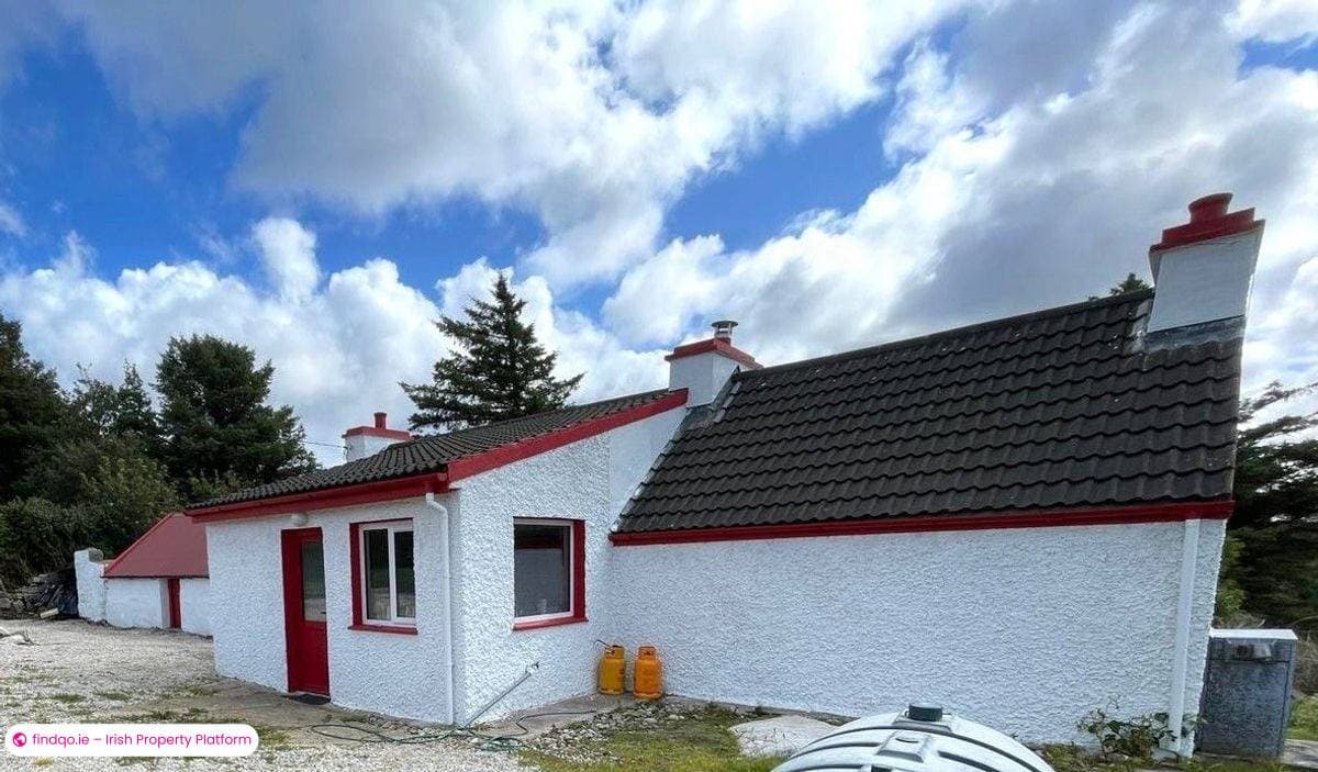 Detached house for Sale in Burtonport, Donegal