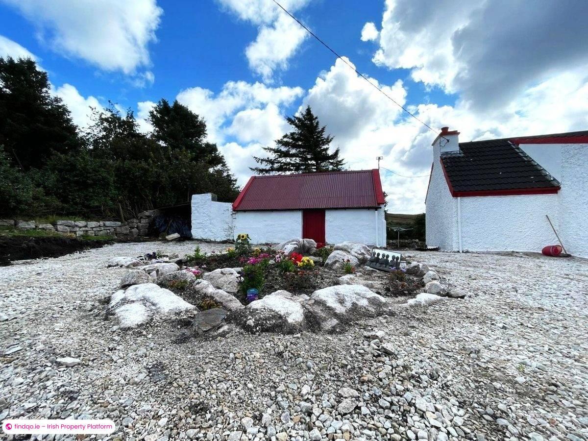 Detached house for Sale in Burtonport, Donegal