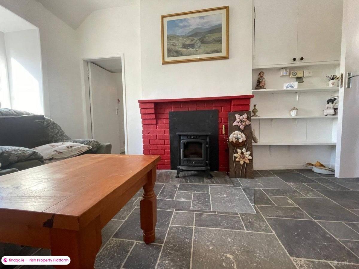 Detached house for Sale in Burtonport, Donegal