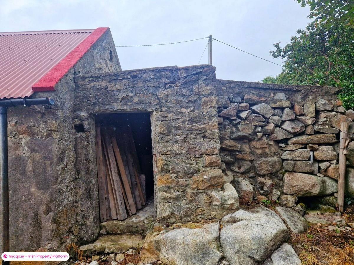 Detached house for Sale in Burtonport, Donegal