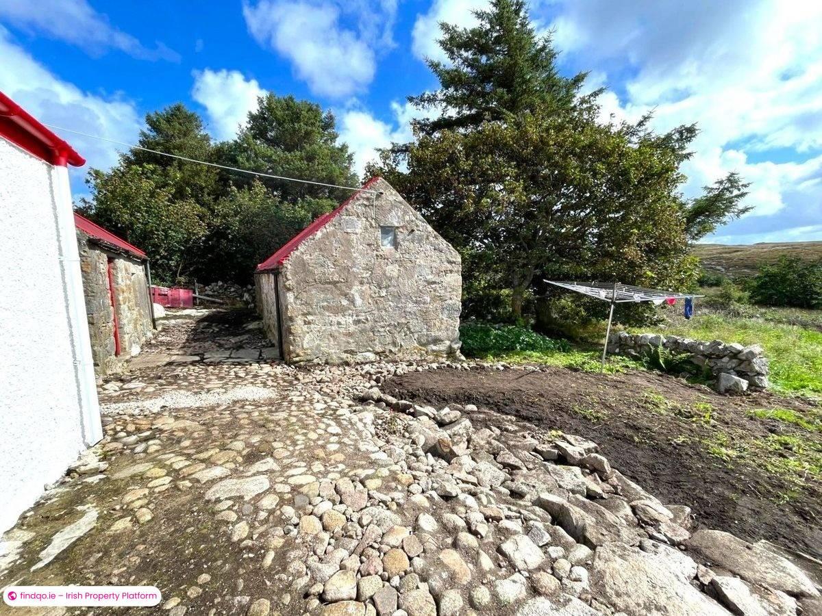 Detached house for Sale in Burtonport, Donegal