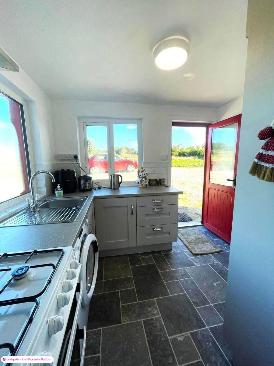 Detached house for Sale in Burtonport, Donegal
