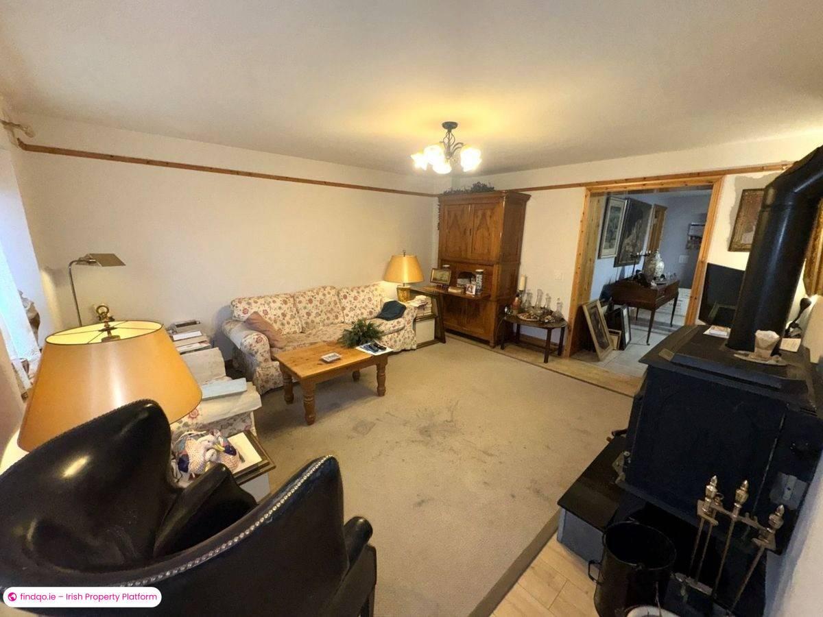 Terraced house for Sale in Coolrain, Laois