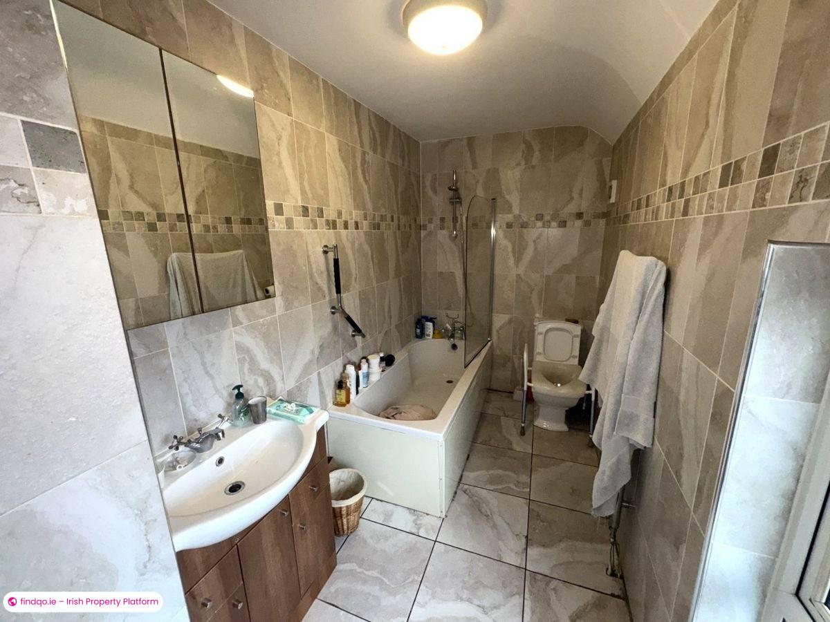 Terraced house for Sale in Coolrain, Laois