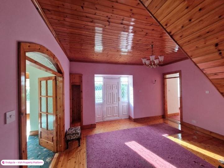 Detached house for Sale in Derrybeg, Donegal