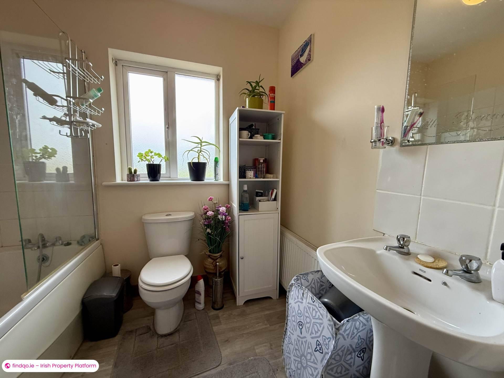 Semi-detached house for Sale in Ballyhaunis, Mayo