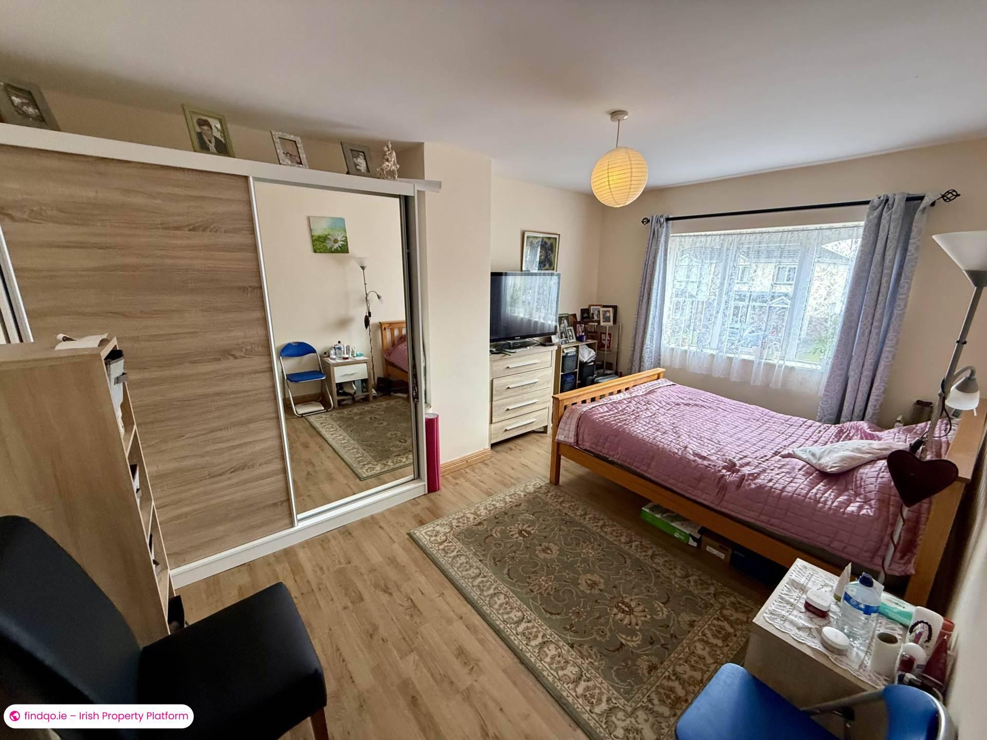 Semi-detached house for Sale in Ballyhaunis, Mayo