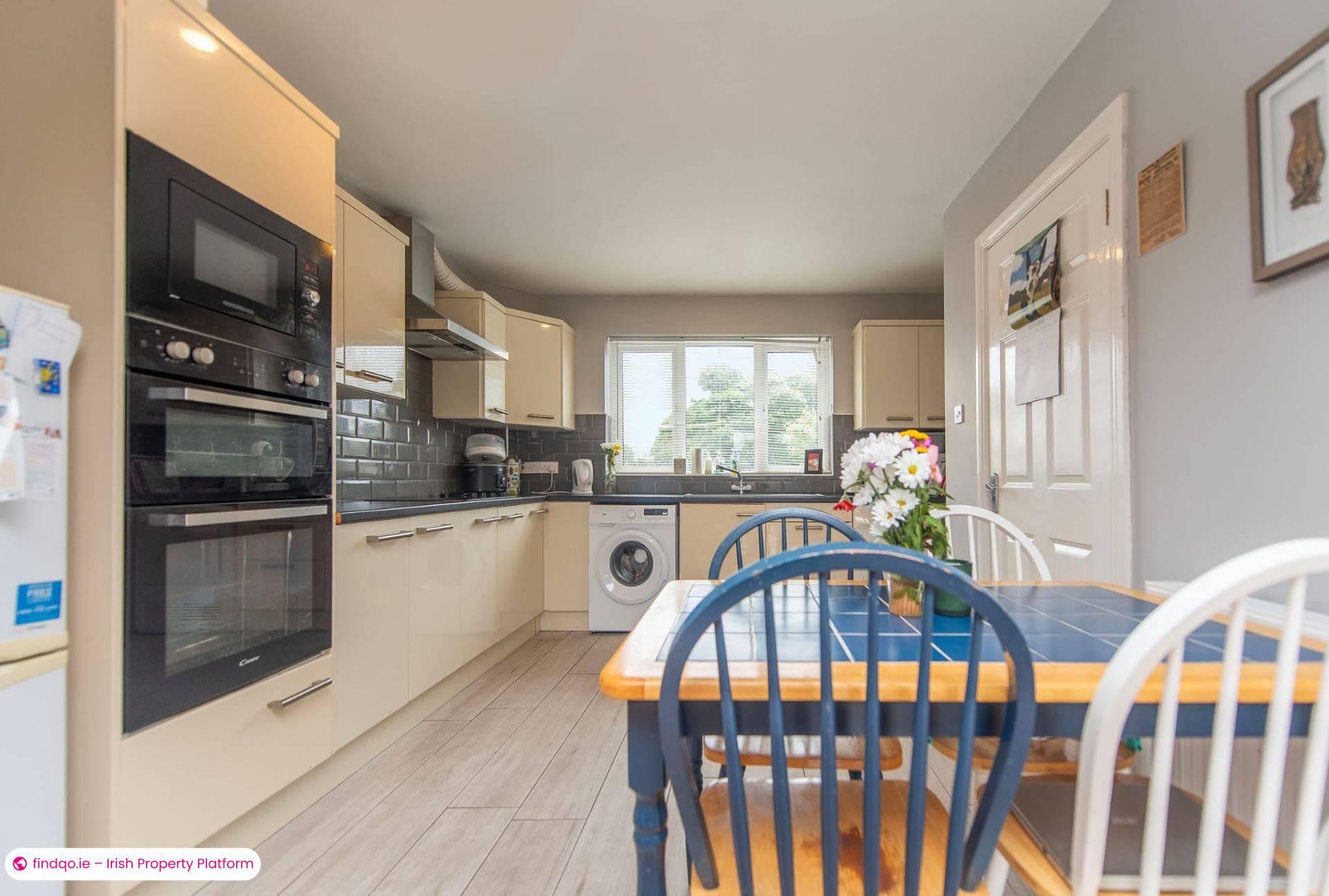 3 Bedroom House for Rent in Rahoon, Galway, H91 N2CR