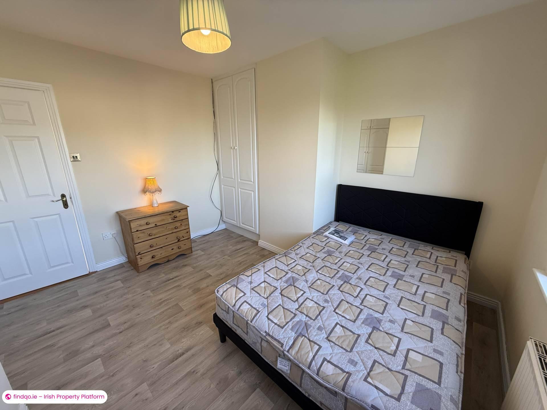 2 Bedroom Terraced house for Rent in Newcastle West, Limerick