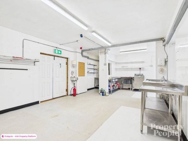 Restaurant / Bar / Hotel for Sale in Bunbeg, Donegal