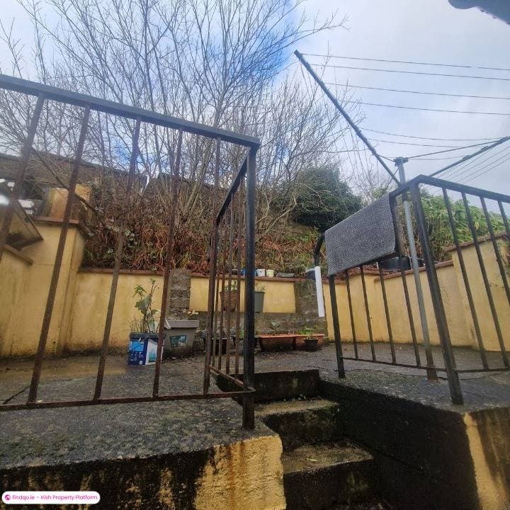 Terraced house for Sale in Bantry, Cork