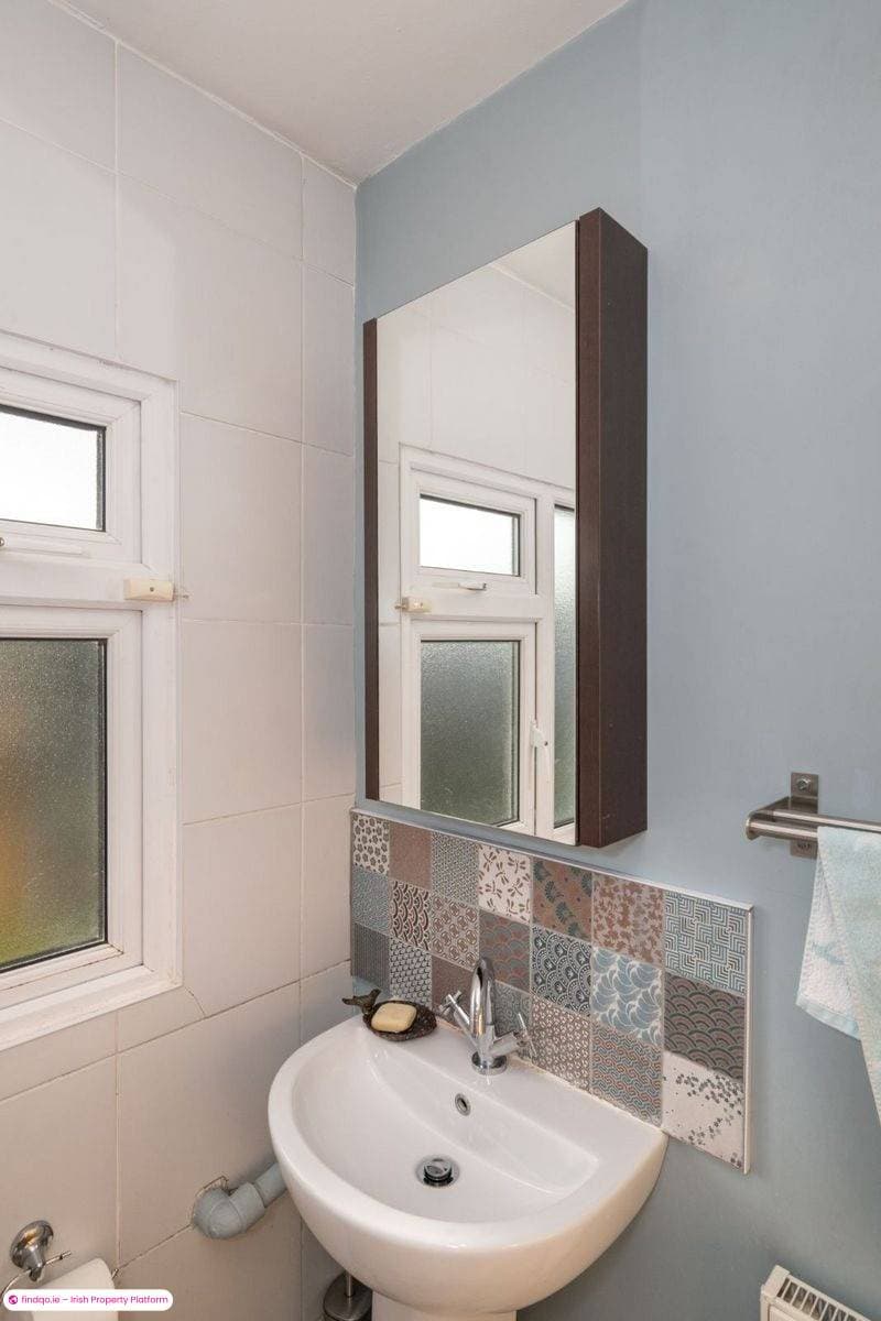 Semi-detached house for Sale in The Lough, Cork, T12 TFC7