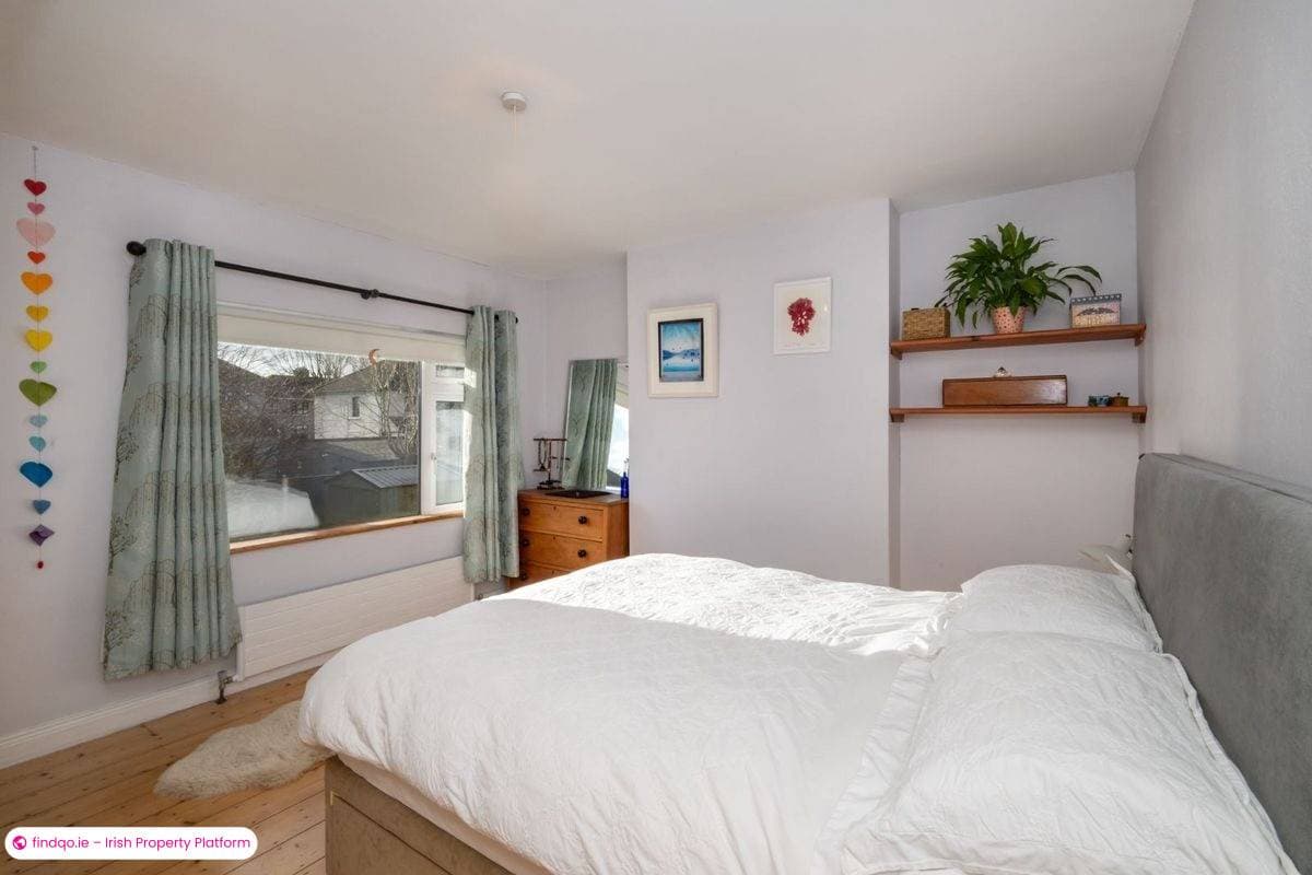 Semi-detached house for Sale in The Lough, Cork, T12 TFC7