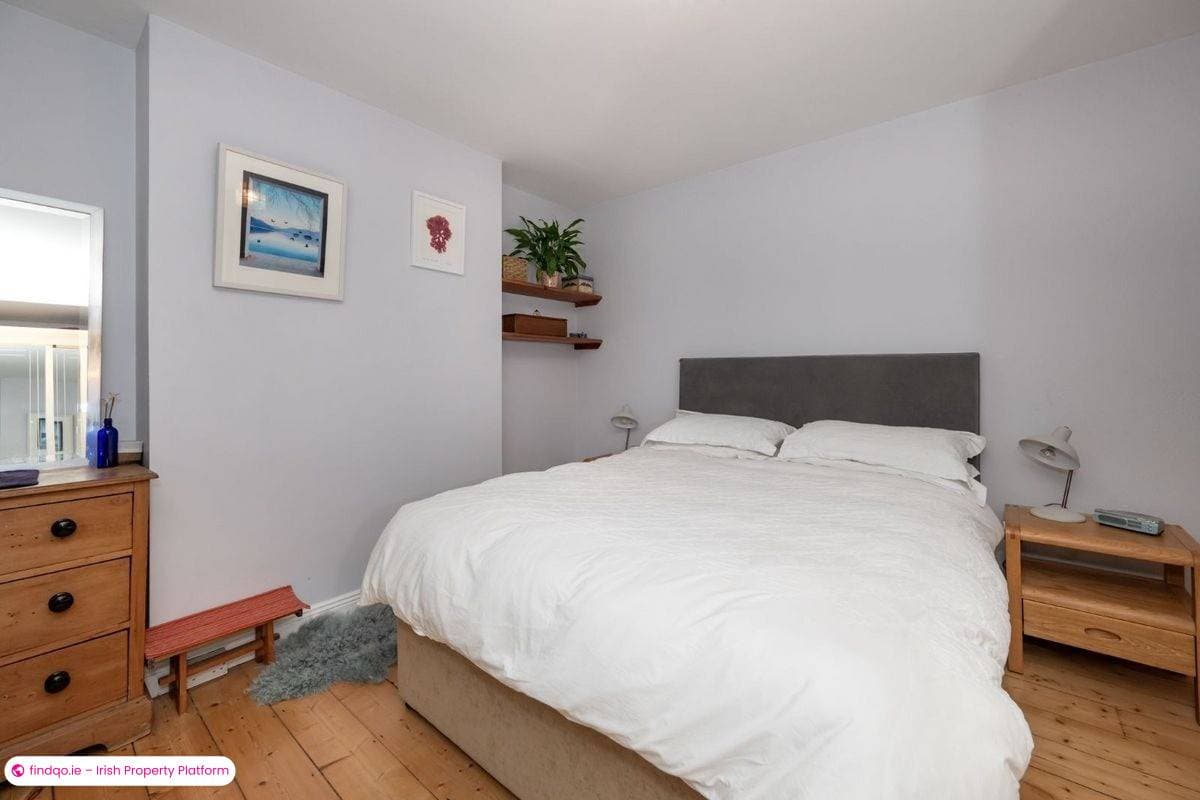 Semi-detached house for Sale in The Lough, Cork, T12 TFC7