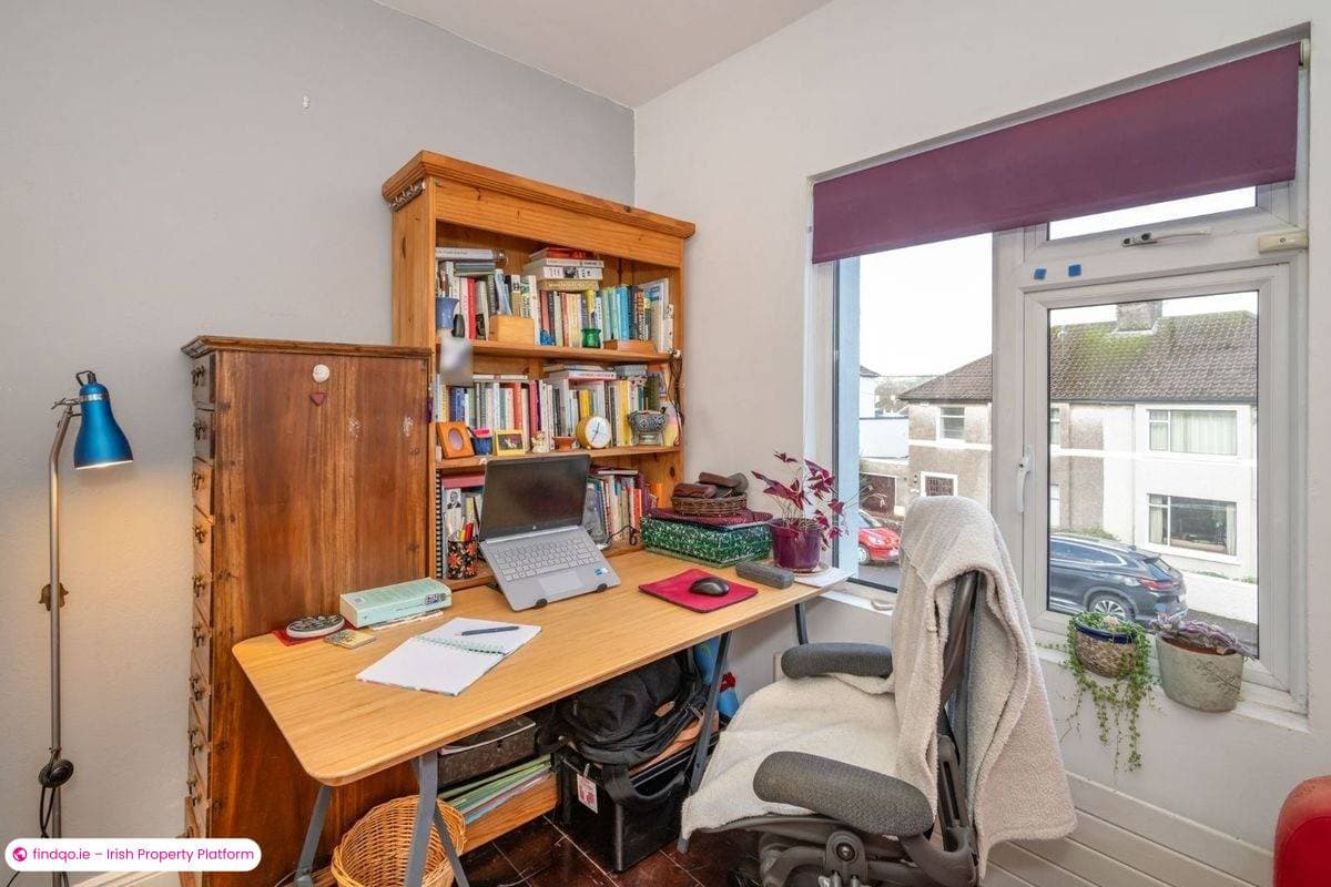 Semi-detached house for Sale in The Lough, Cork, T12 TFC7