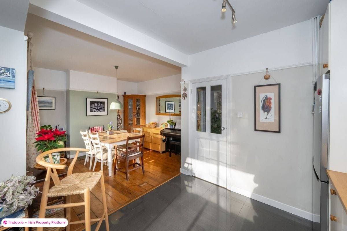 Semi-detached house for Sale in The Lough, Cork, T12 TFC7