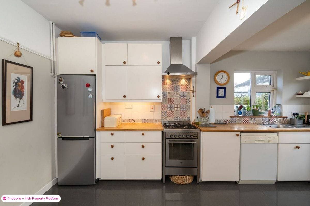 Semi-detached house for Sale in The Lough, Cork, T12 TFC7