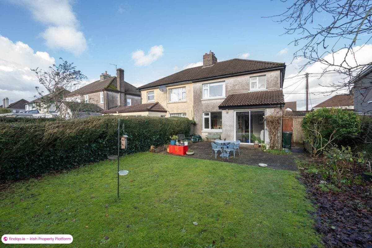 Semi-detached house for Sale in The Lough, Cork, T12 TFC7