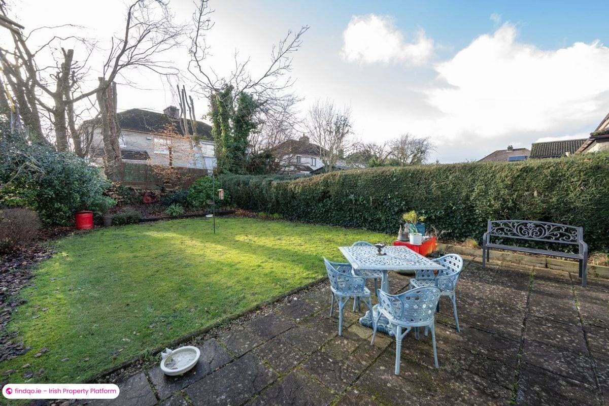 Semi-detached house for Sale in The Lough, Cork, T12 TFC7