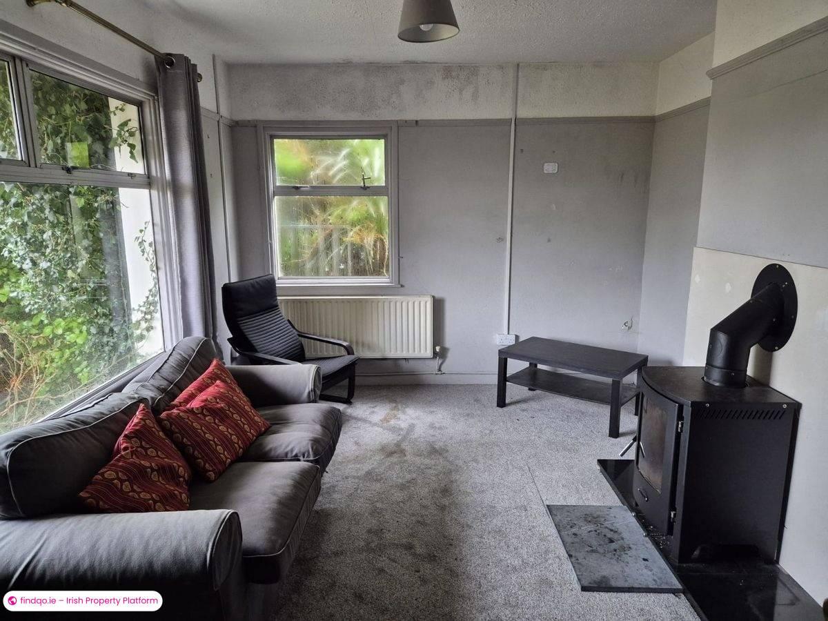 Detached house for Sale in The Lough, Cork, T12 E0C3