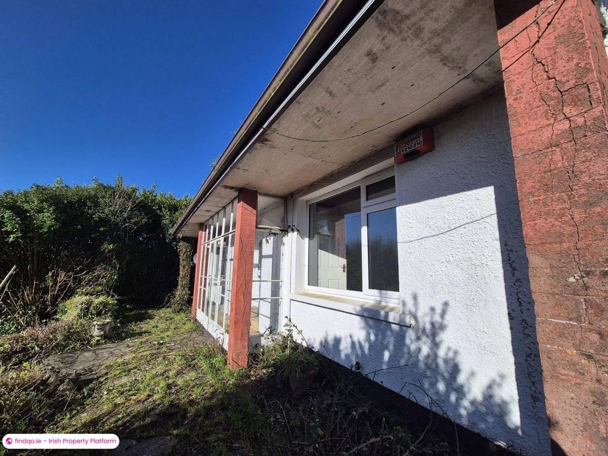 Detached house for Sale in The Lough, Cork, T12 E0C3