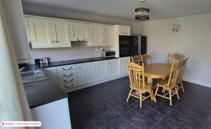 Semi-detached house for Sale in Newcastle West, Limerick