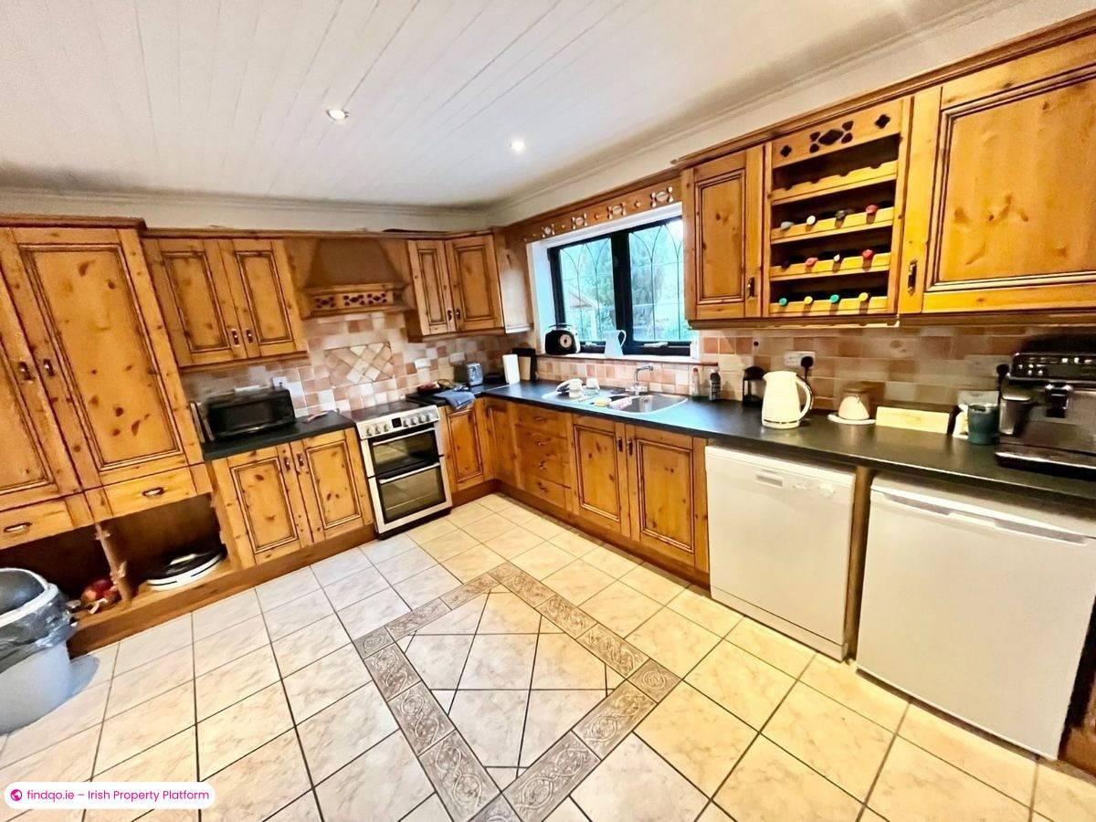 Detached house for Sale in Thurles, Tipperary