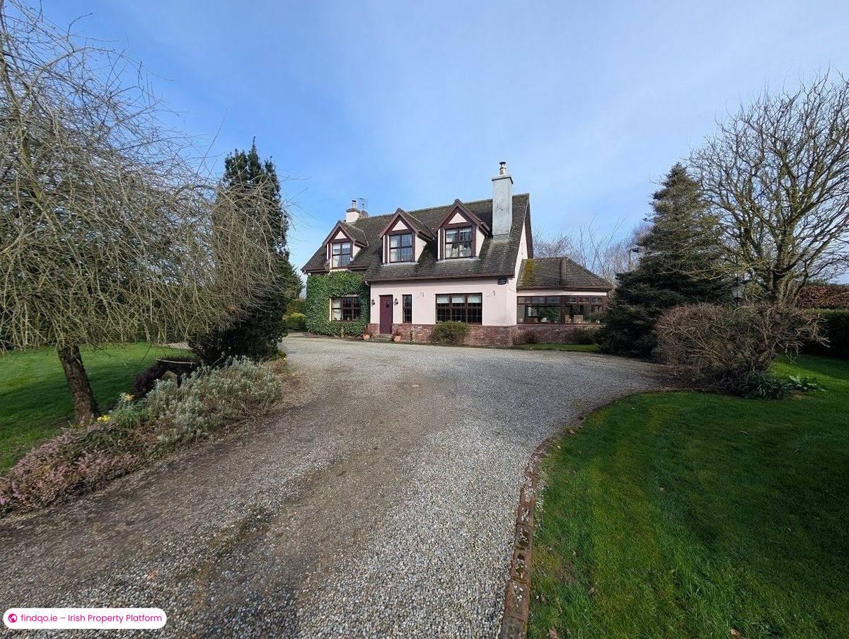 Detached house for Sale in Nenagh, Tipperary