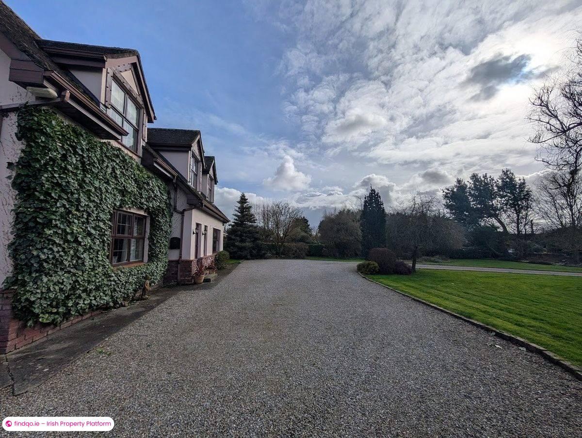 Detached house for Sale in Nenagh, Tipperary
