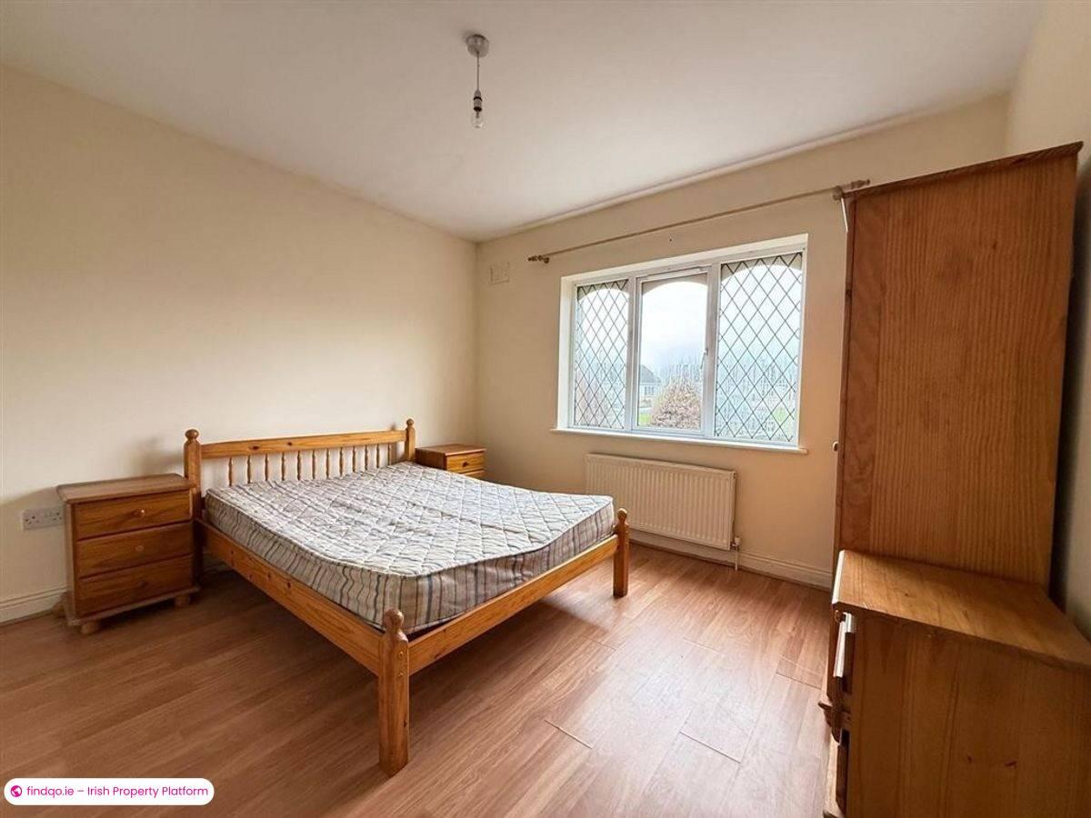 Semi-detached house for Sale in Ballaghaderreen, Roscommon