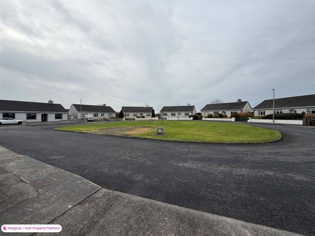 Semi-detached house for Sale in Ballaghaderreen, Roscommon