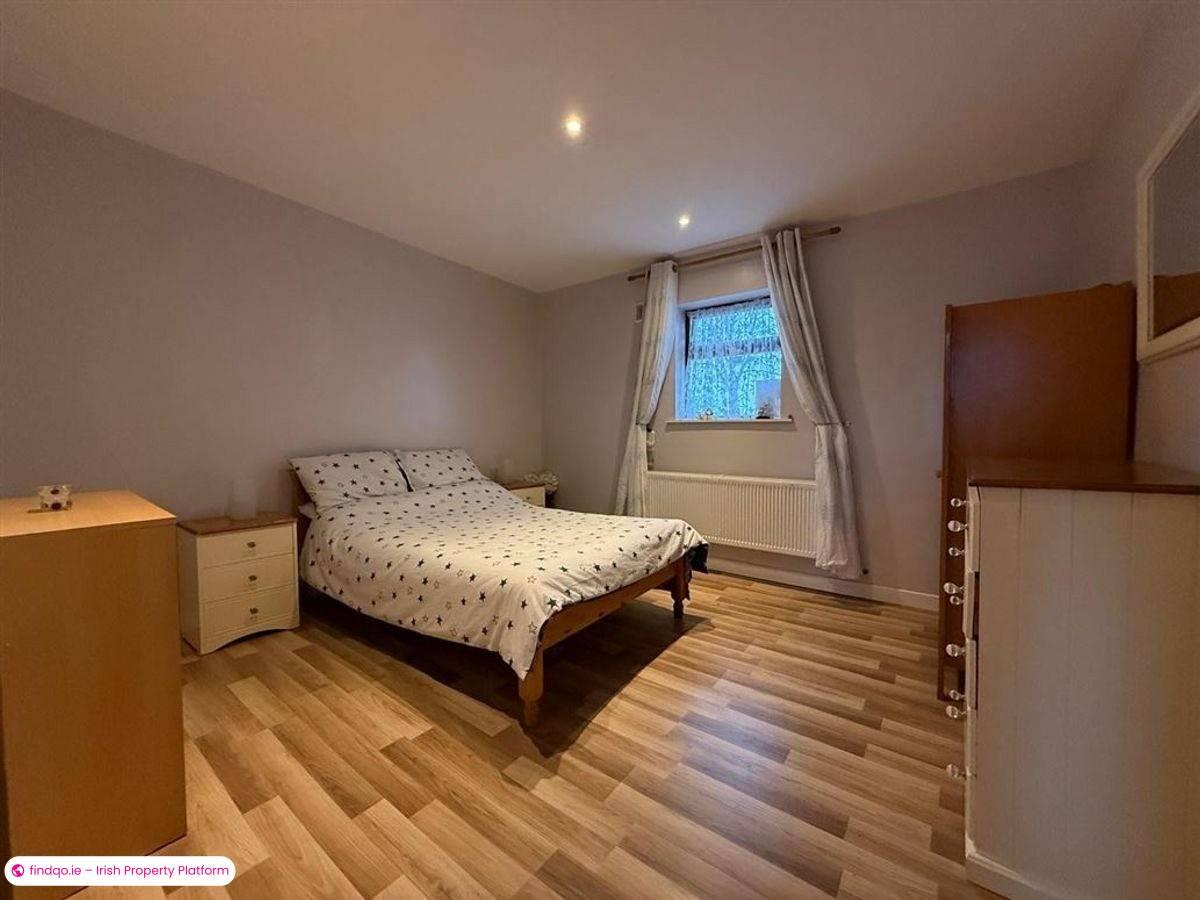 Detached house for Sale in Ballaghaderreen, Roscommon