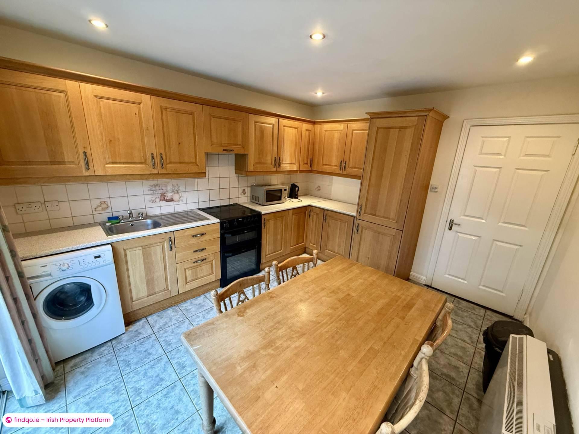 Semi-detached house for Sale in Ballyhaunis, Mayo