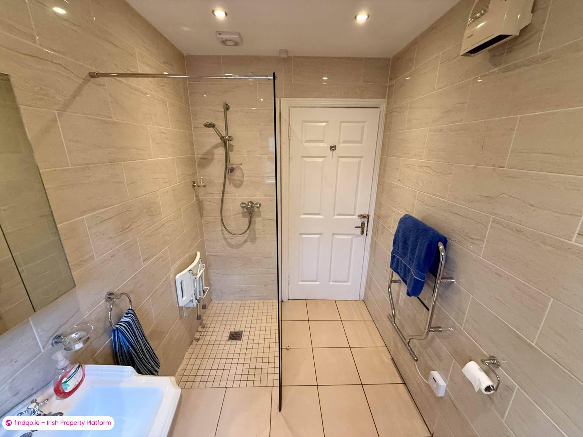 Semi-detached house for Sale in Ballyhaunis, Mayo