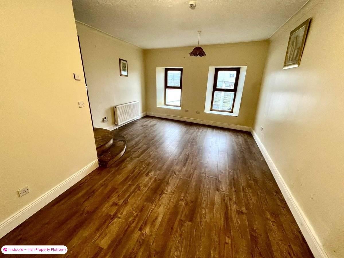 Terraced house for Sale in Easkey, Sligo