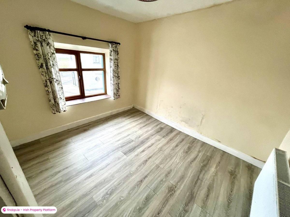 Terraced house for Sale in Easkey, Sligo