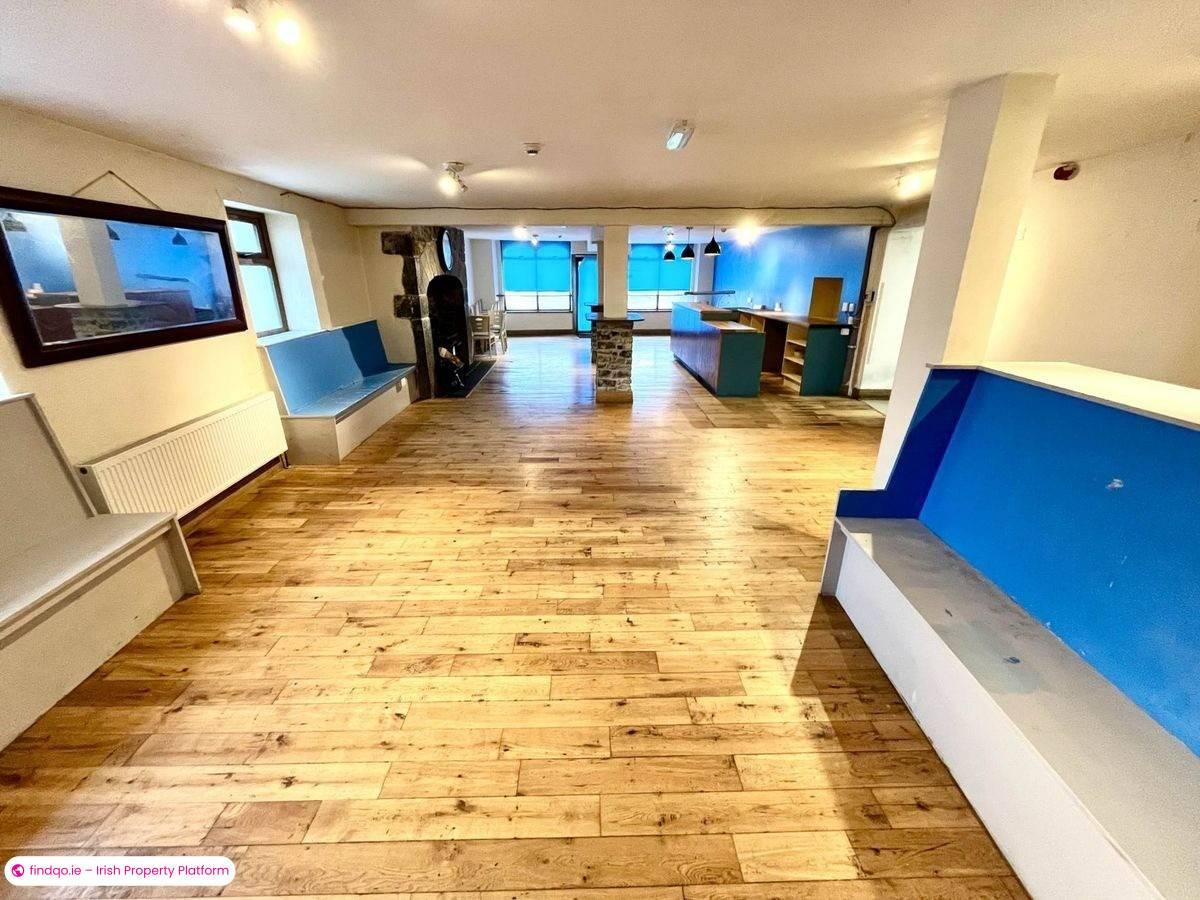 Terraced house for Sale in Easkey, Sligo