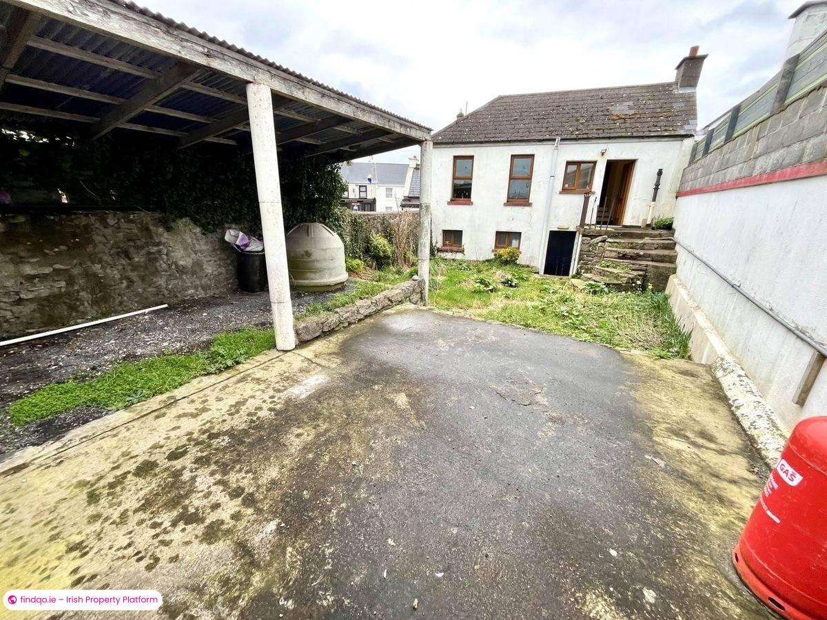 Terraced house for Sale in Easkey, Sligo