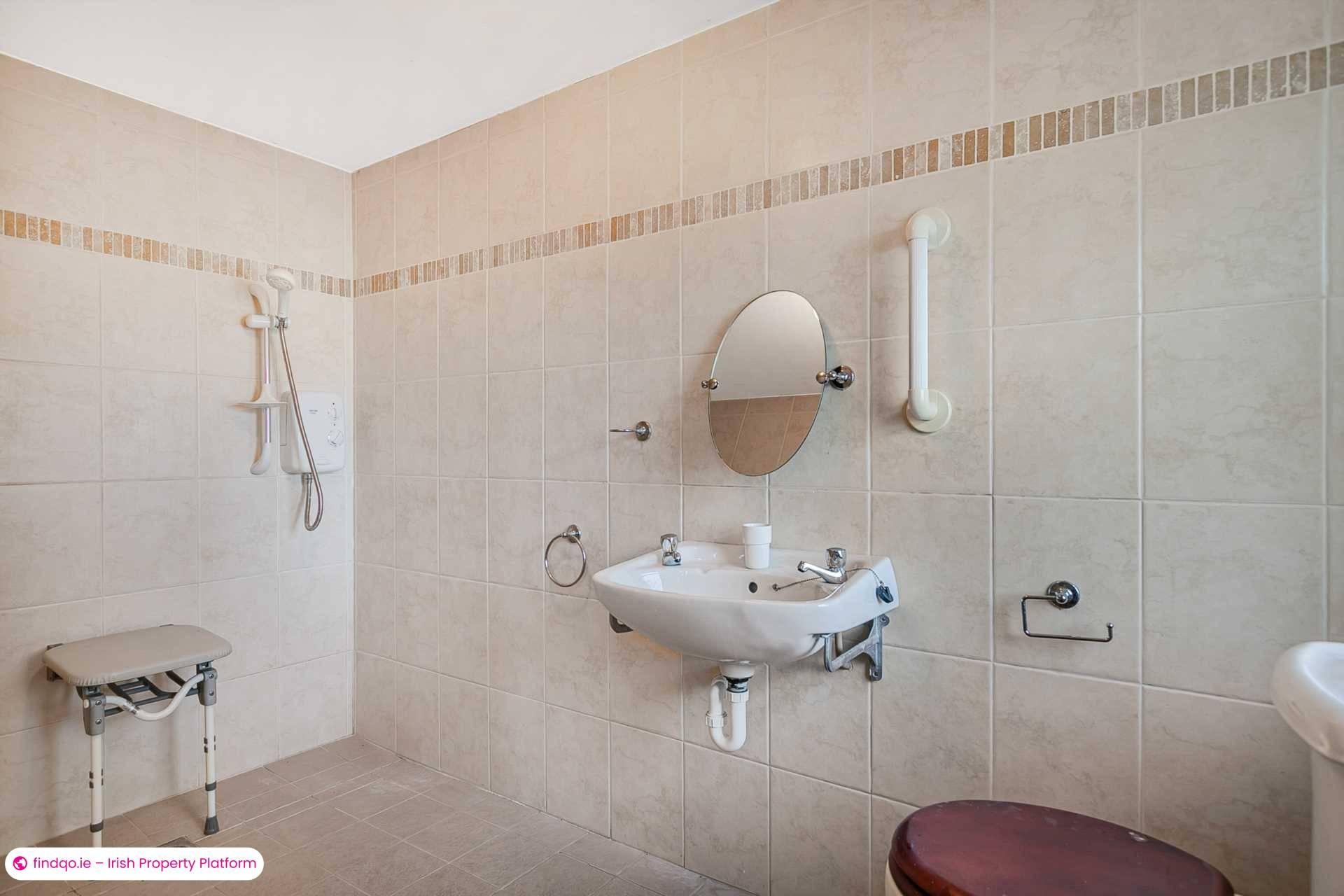 Semi-detached house for Sale in Dublin 14