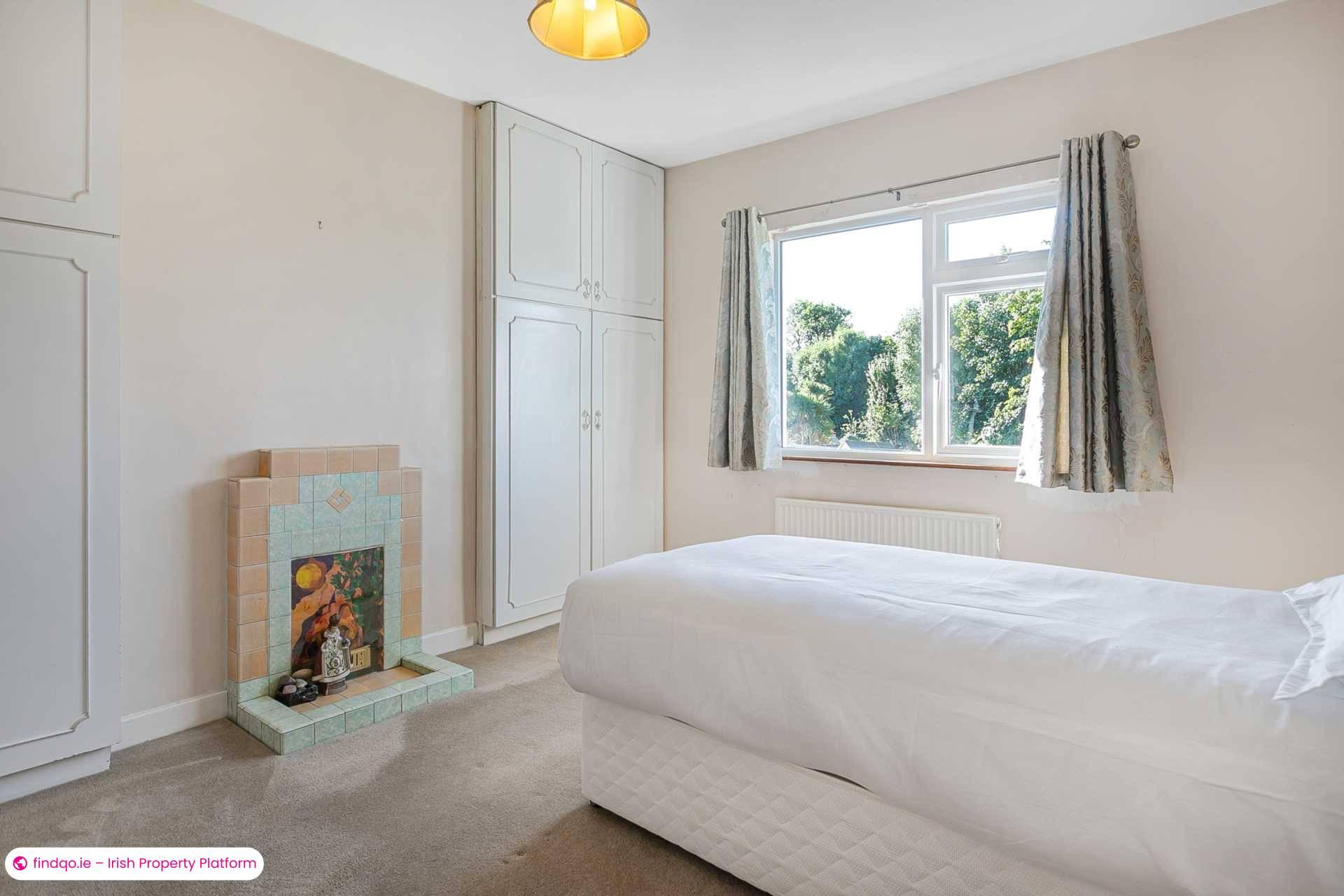 Semi-detached house for Sale in Dublin 14