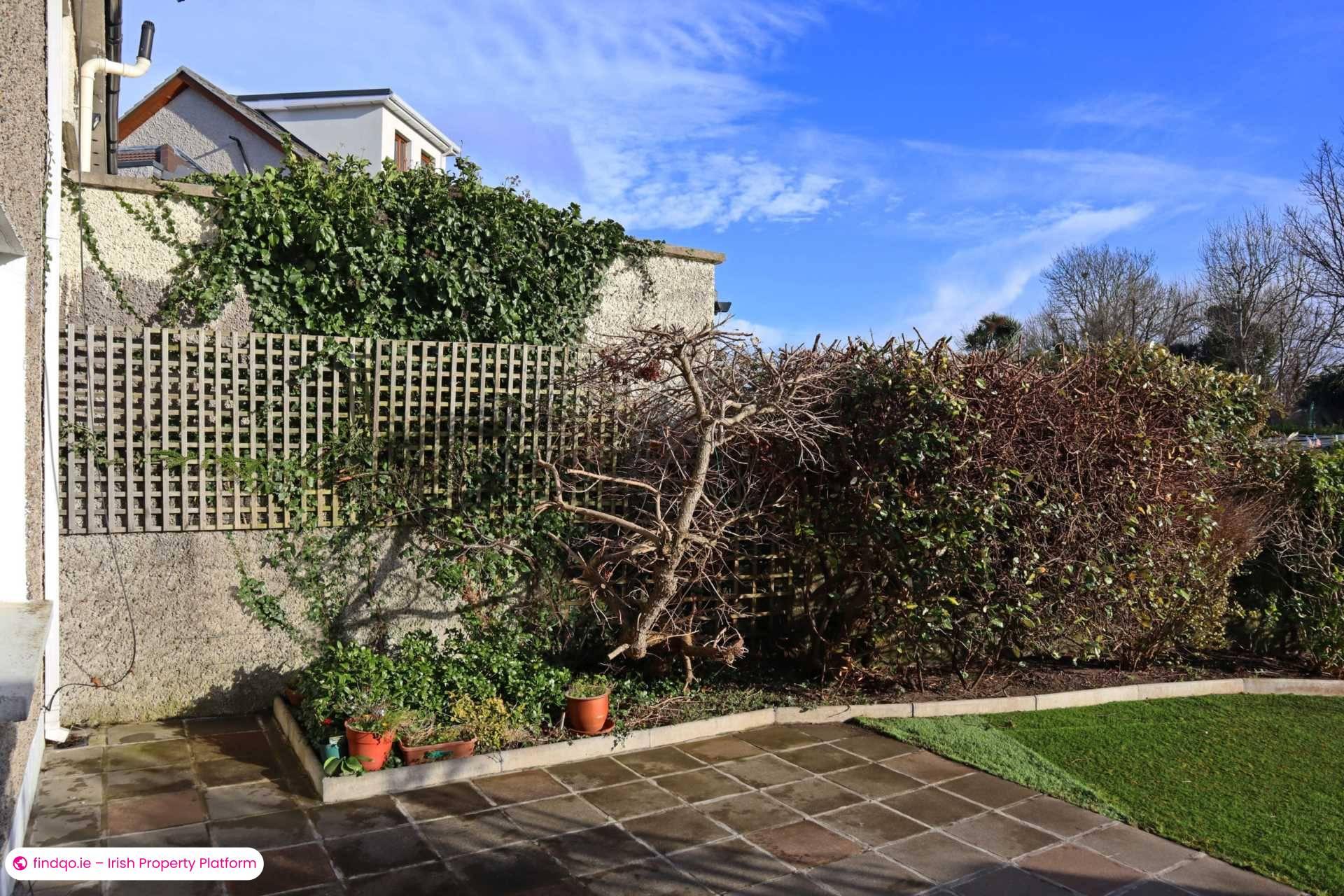 Semi-detached house for Sale in Dublin 14