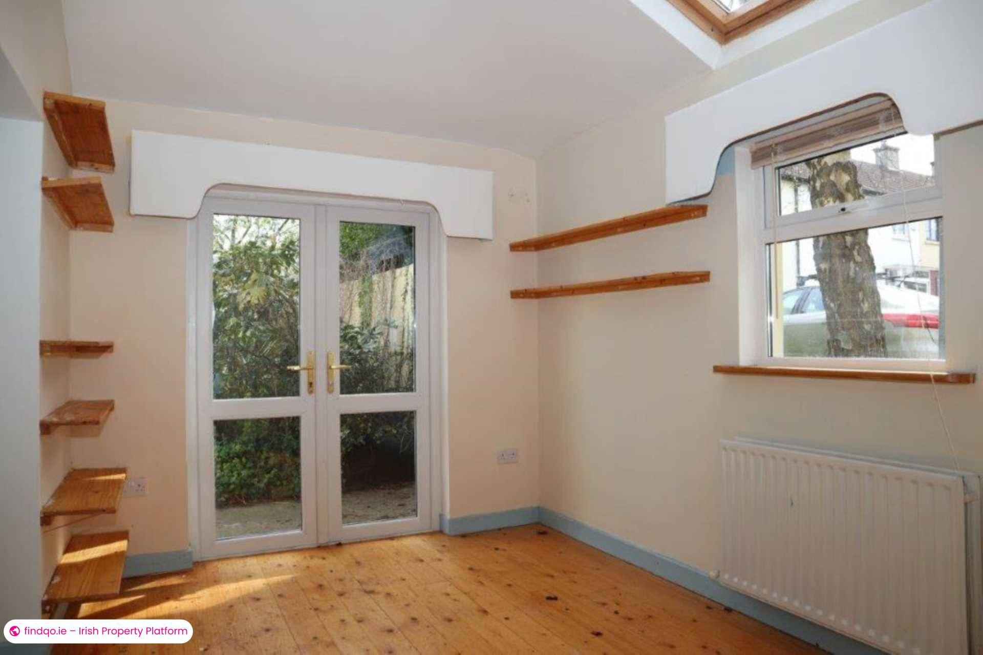 End of terrace house for Sale in Stillorgan, Dublin (County)