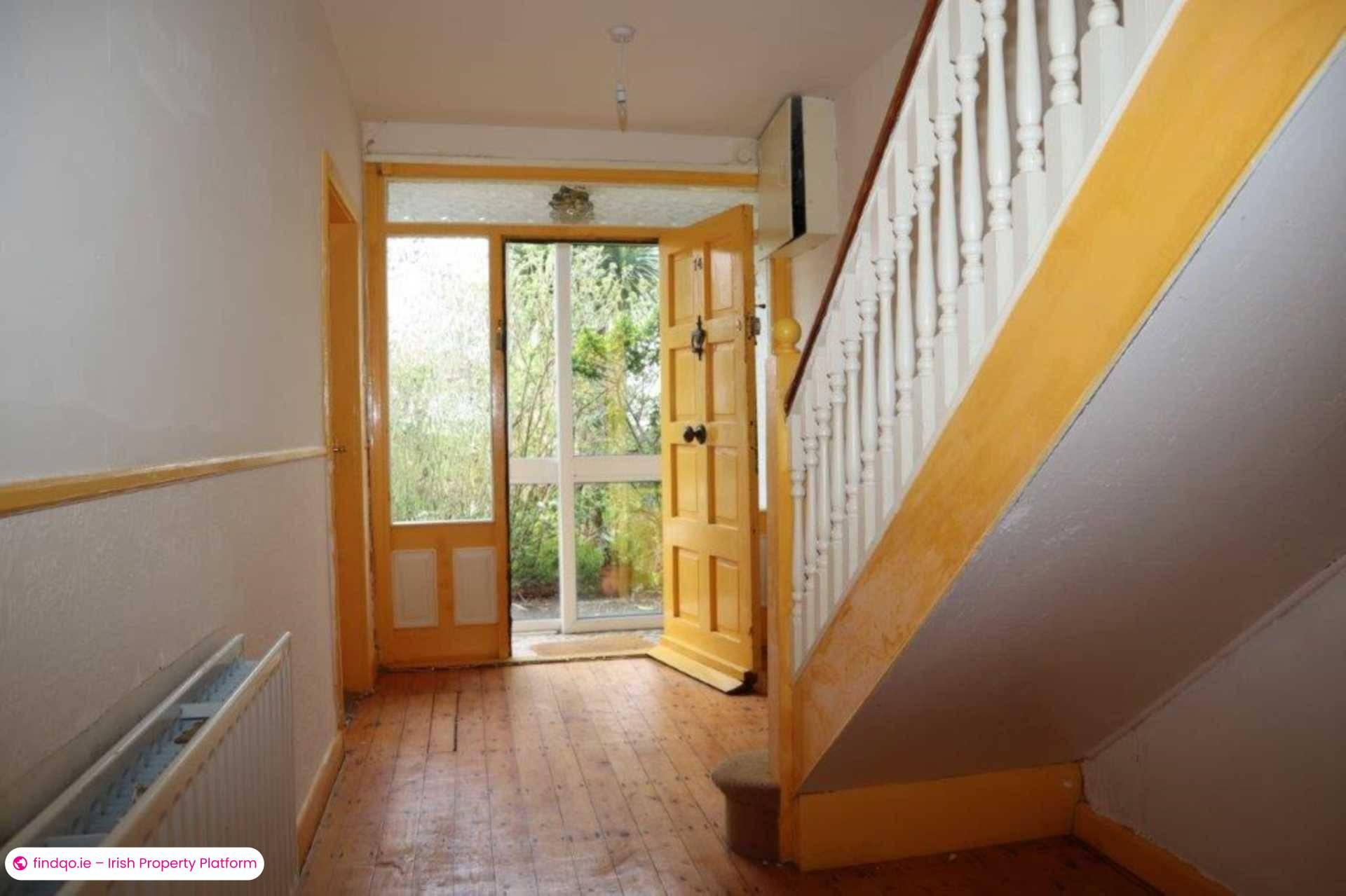 End of terrace house for Sale in Stillorgan, Dublin (County)