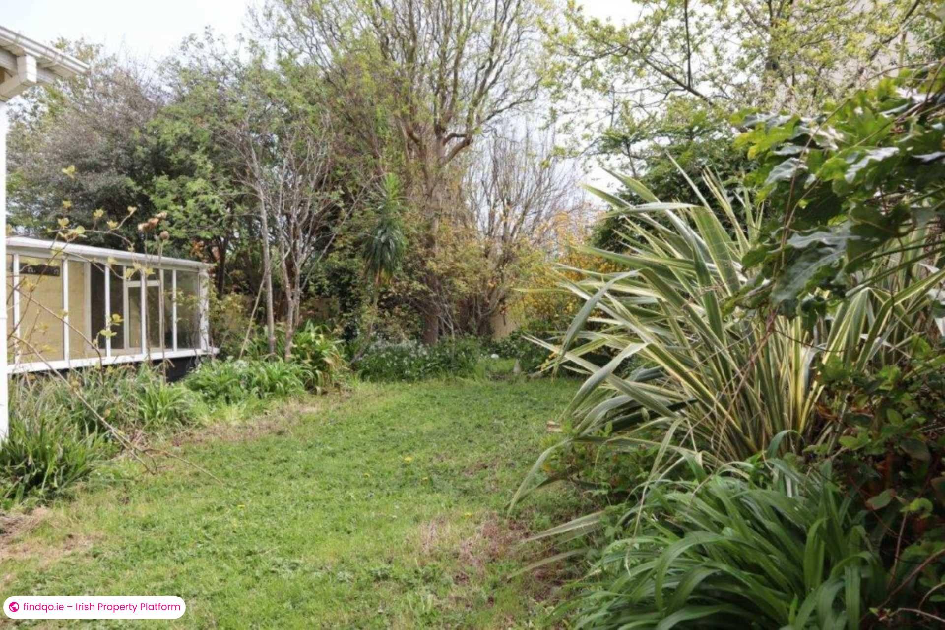 End of terrace house for Sale in Stillorgan, Dublin (County)