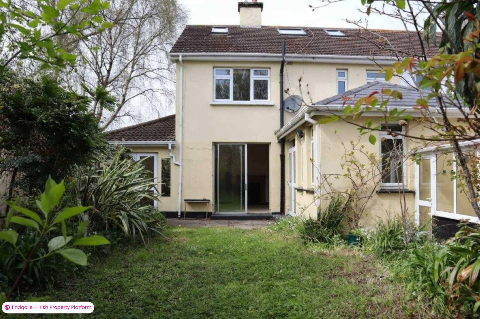 End of terrace house for Sale in Stillorgan, Dublin (County)