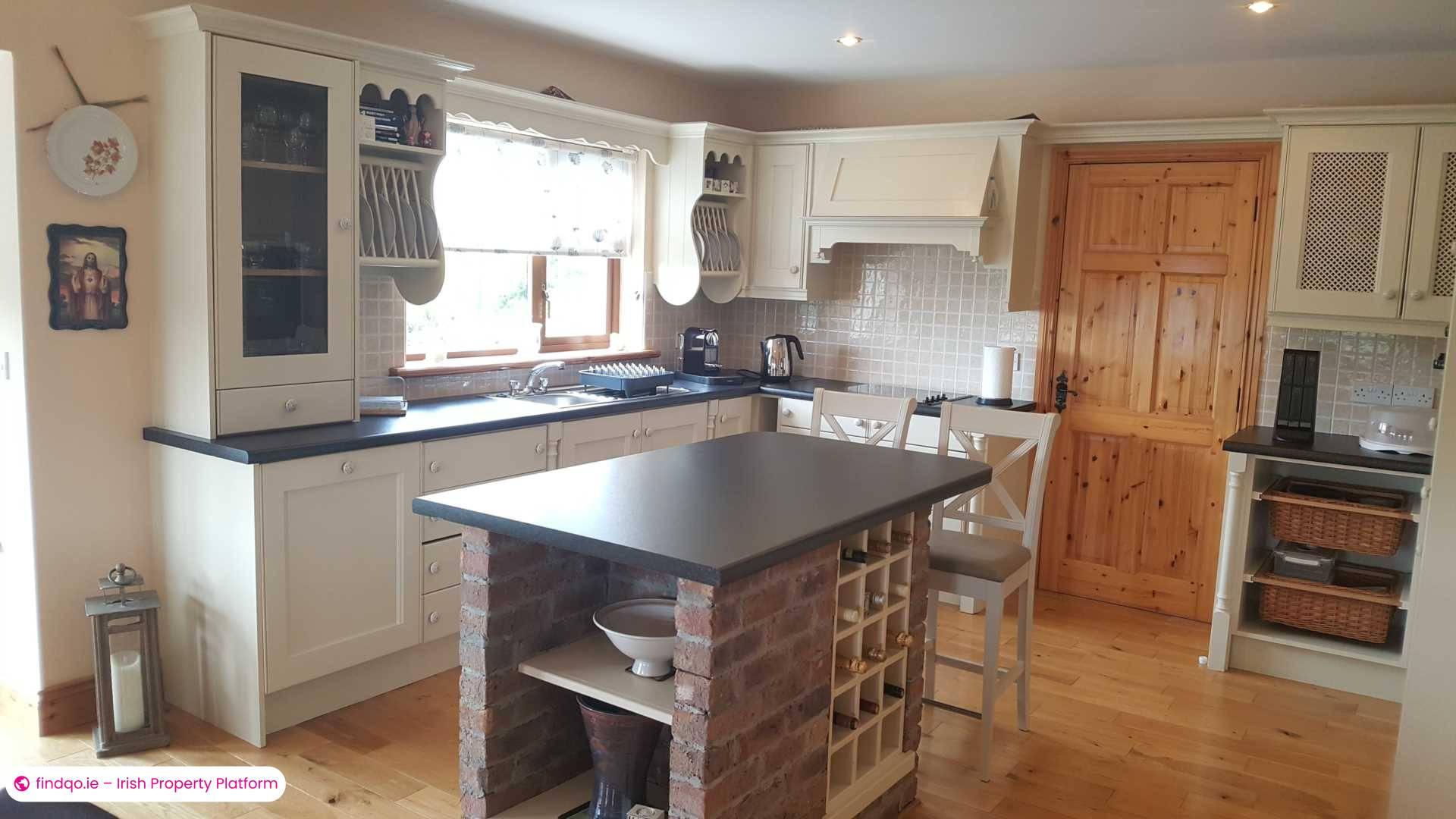 Detached house for Sale in Ventry, Kerry