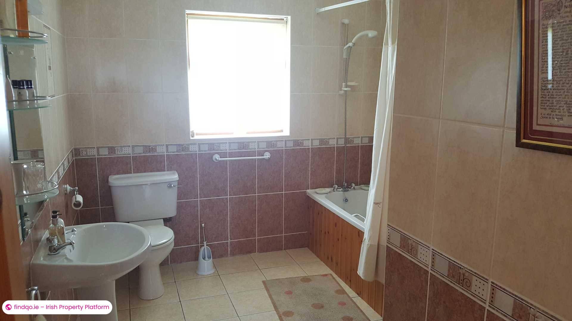 Detached house for Sale in Ventry, Kerry