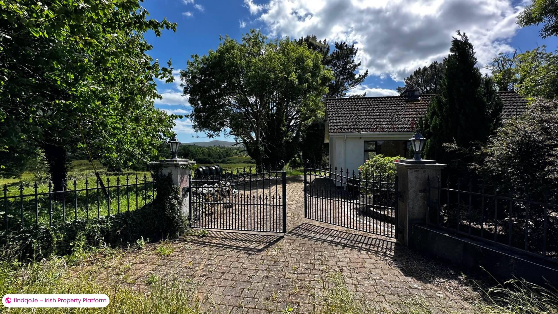 Detached house for Sale in Rosscahill, Galway, H91 X9CR